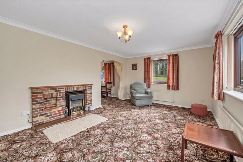 Property photo 2 of 17 Sitting Room