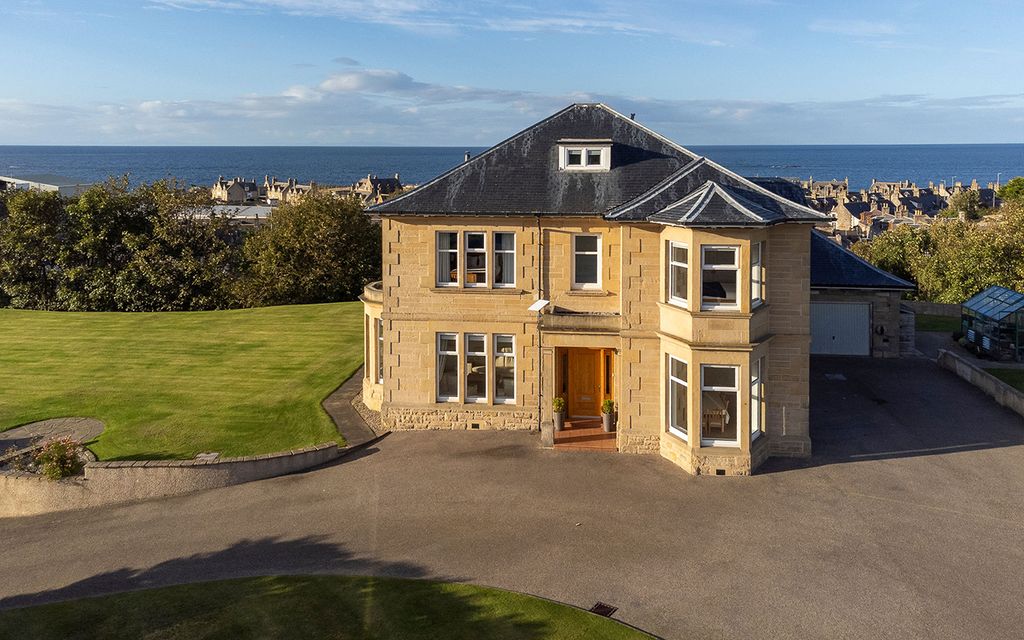 Property photo 1 of 37