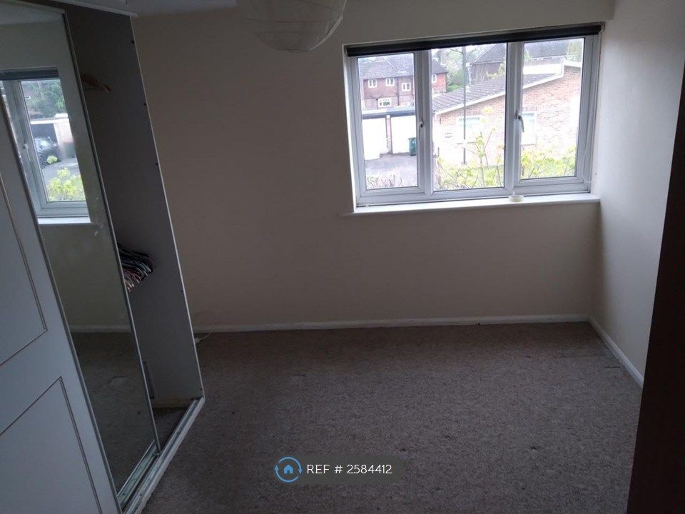Property photo 3 of 4