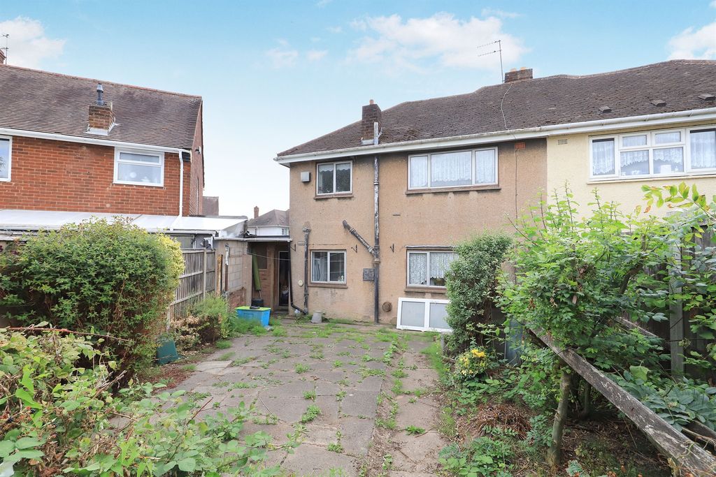 Property photo 2 of 11