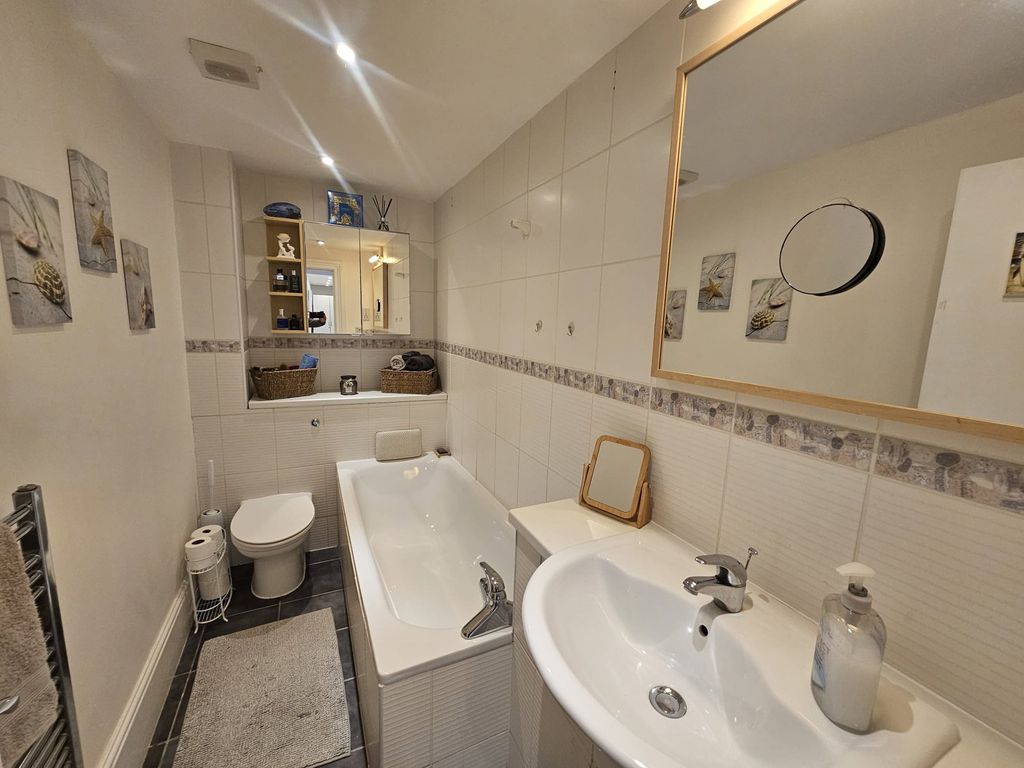 Additional image 21 of 2 bed flat for salePegwell Road, Ramsgate CT11