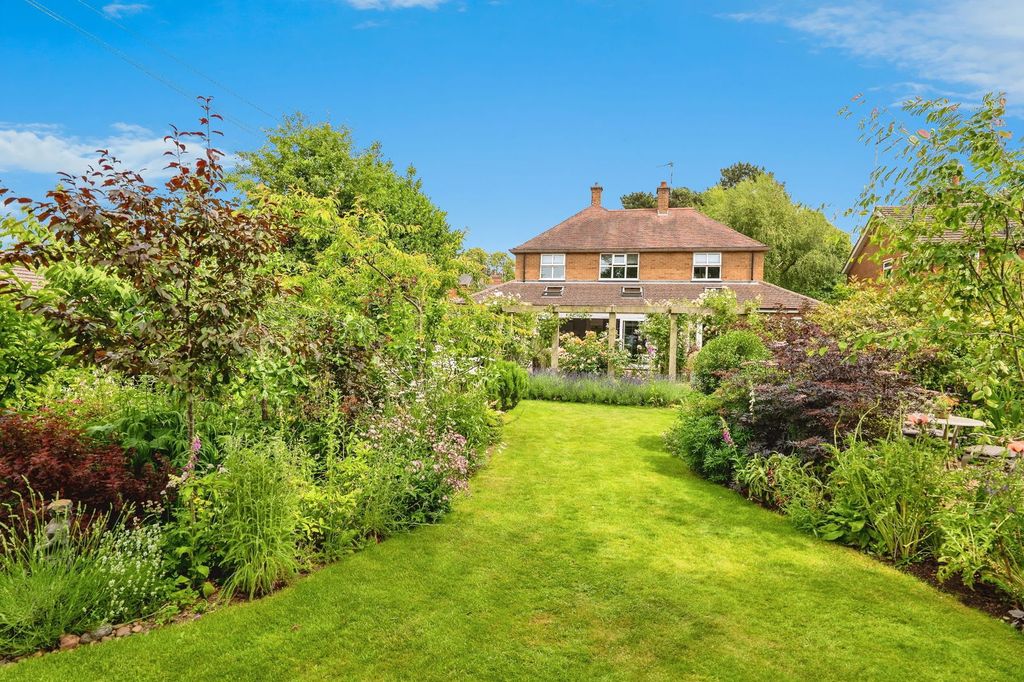 Property photo 2 of 39