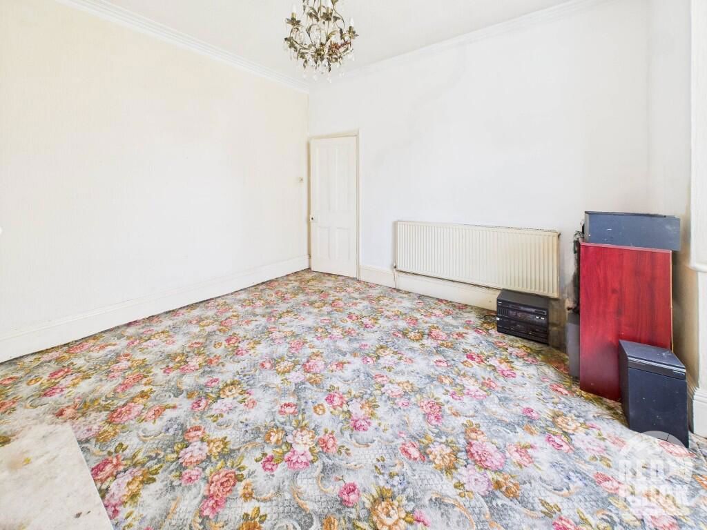 Property photo 3 of 25