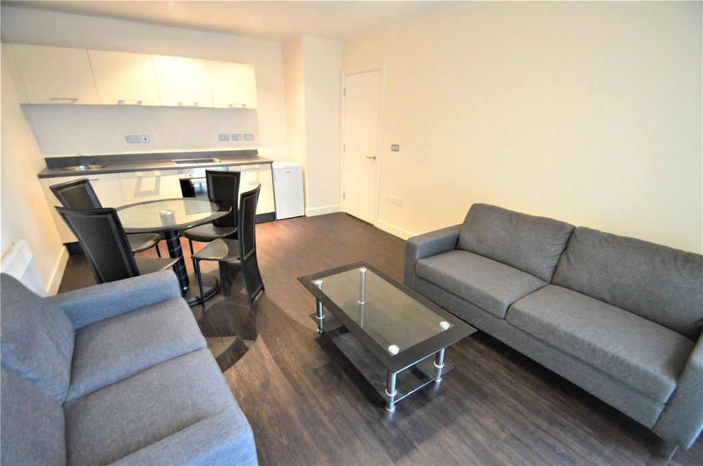 Property photo 2 of 7 Lounge