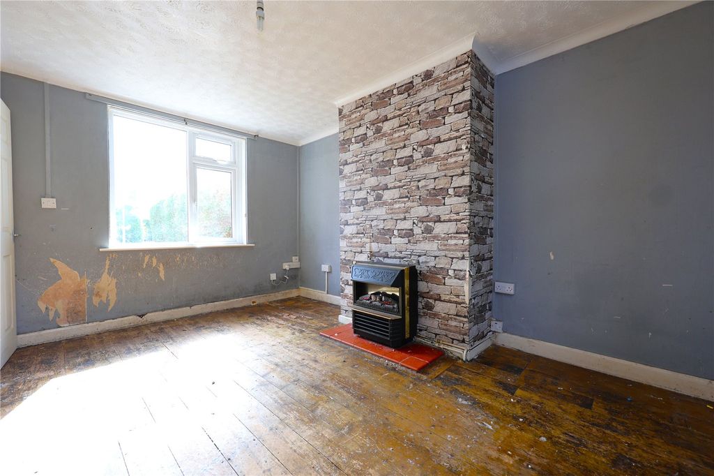 Property photo 2 of 21 Picture No. 06