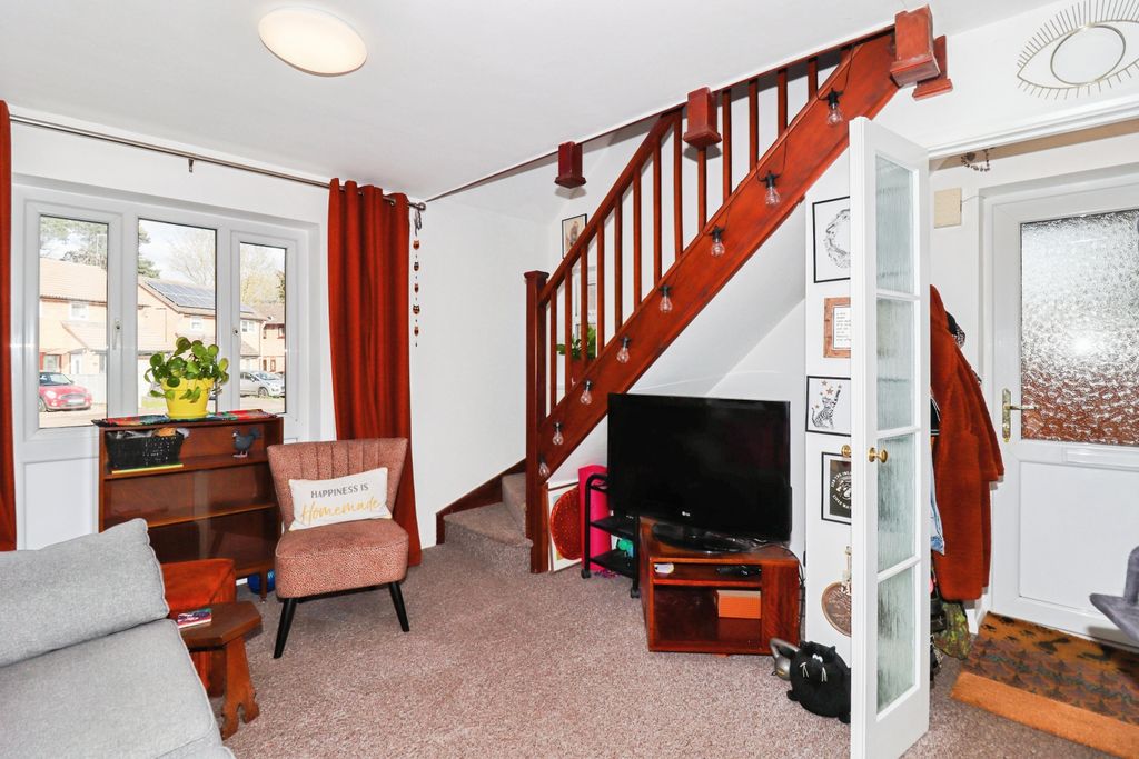 Property photo 2 of 10 Living Room
