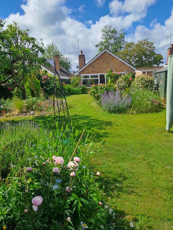 Property photo 2 of 18 Garden