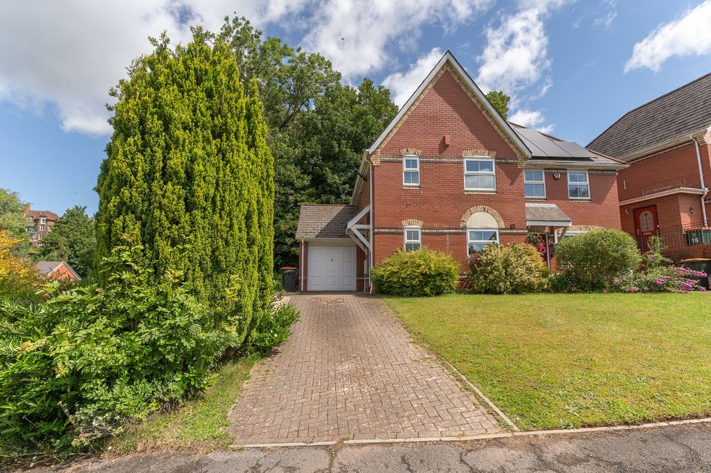 Property photo 1 of 24