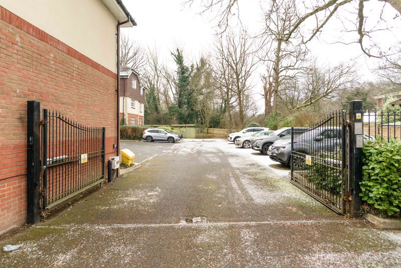 Property photo 2 of 9 Photo 2