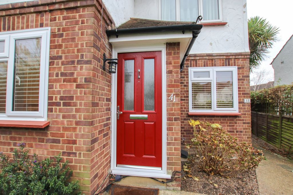 Property photo 2 of 16