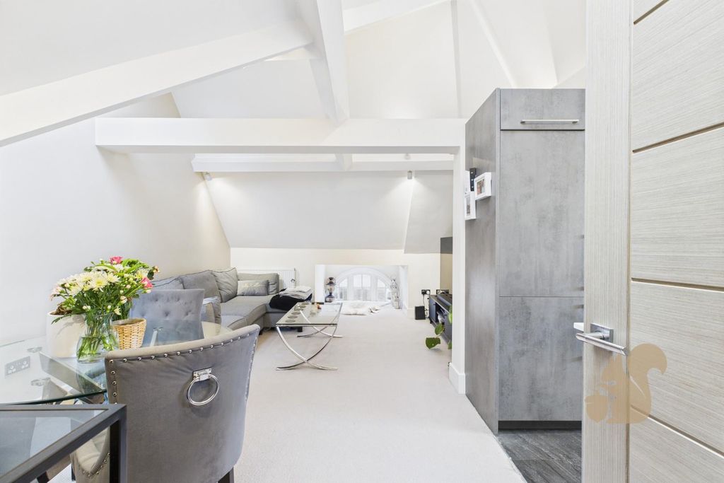 Property photo 3 of 23 Cam05287G0-Pr0123-Still027.Jpg