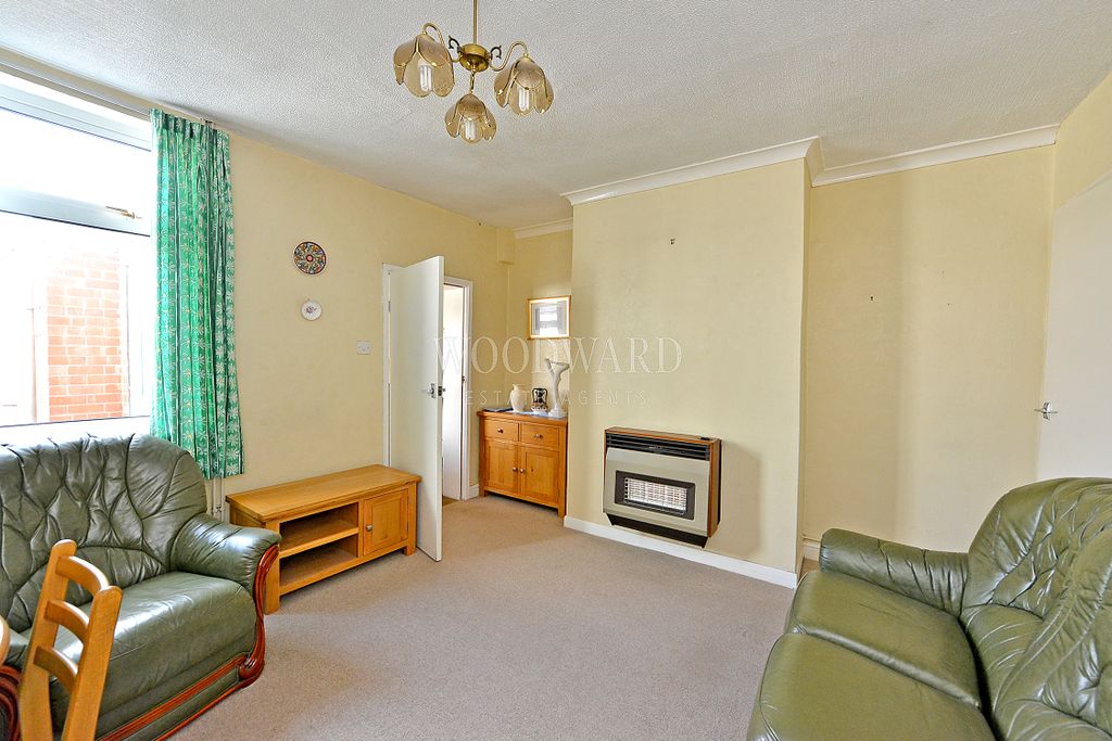 Property photo 2 of 16 Dining Room