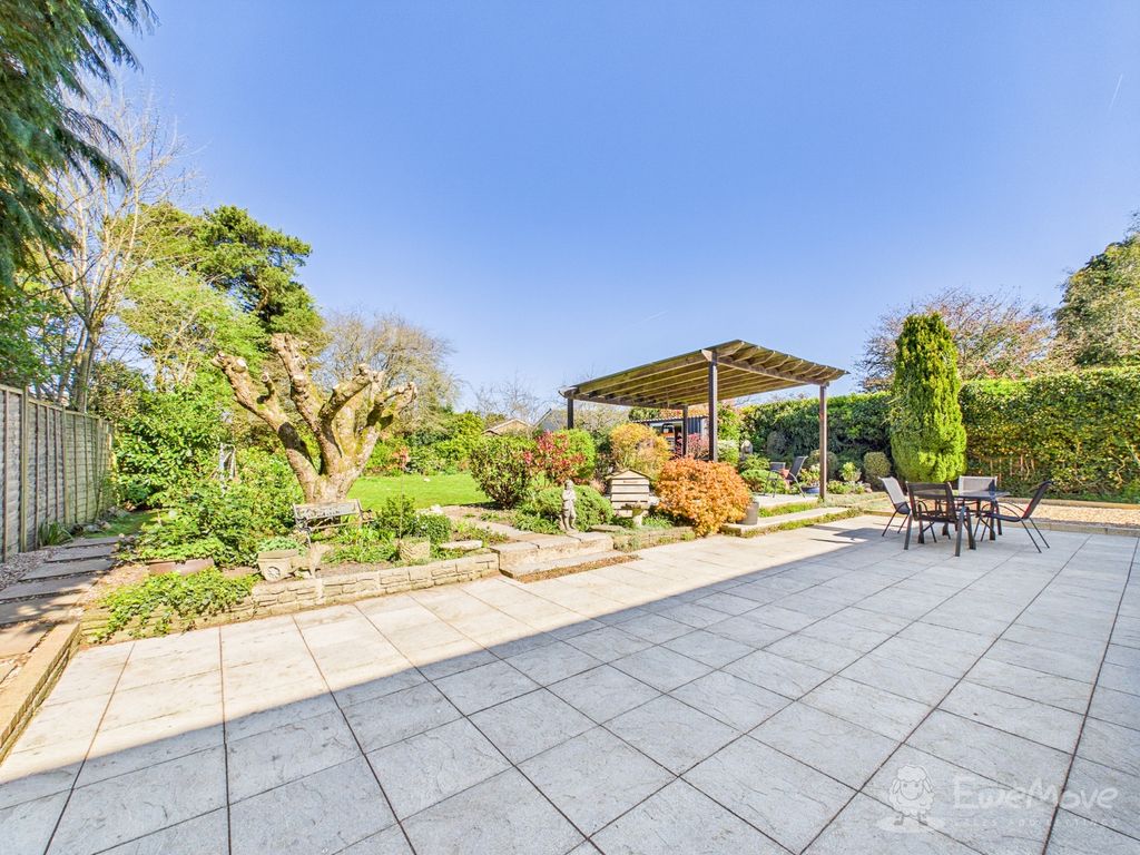 Property photo 3 of 25 Cam03624G0-Pr0220-Still001