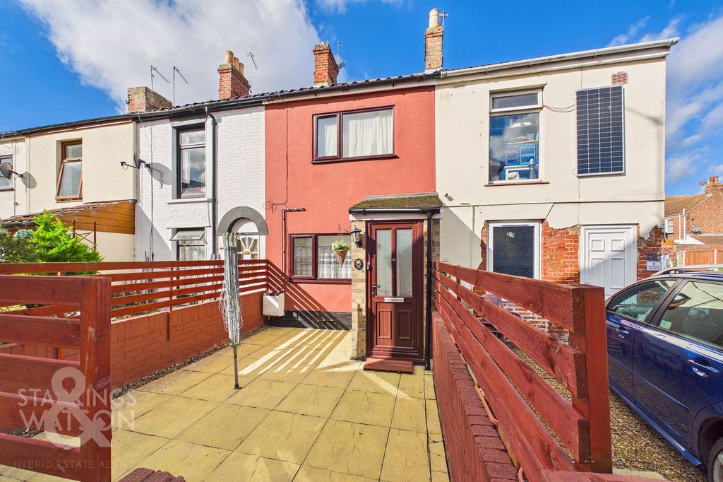 Property photo 1 of 18