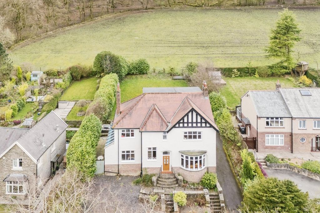 Property photo 1 of 34