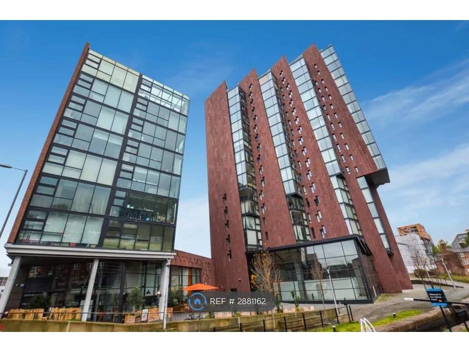 Property photo 1 of 8 Outside Front