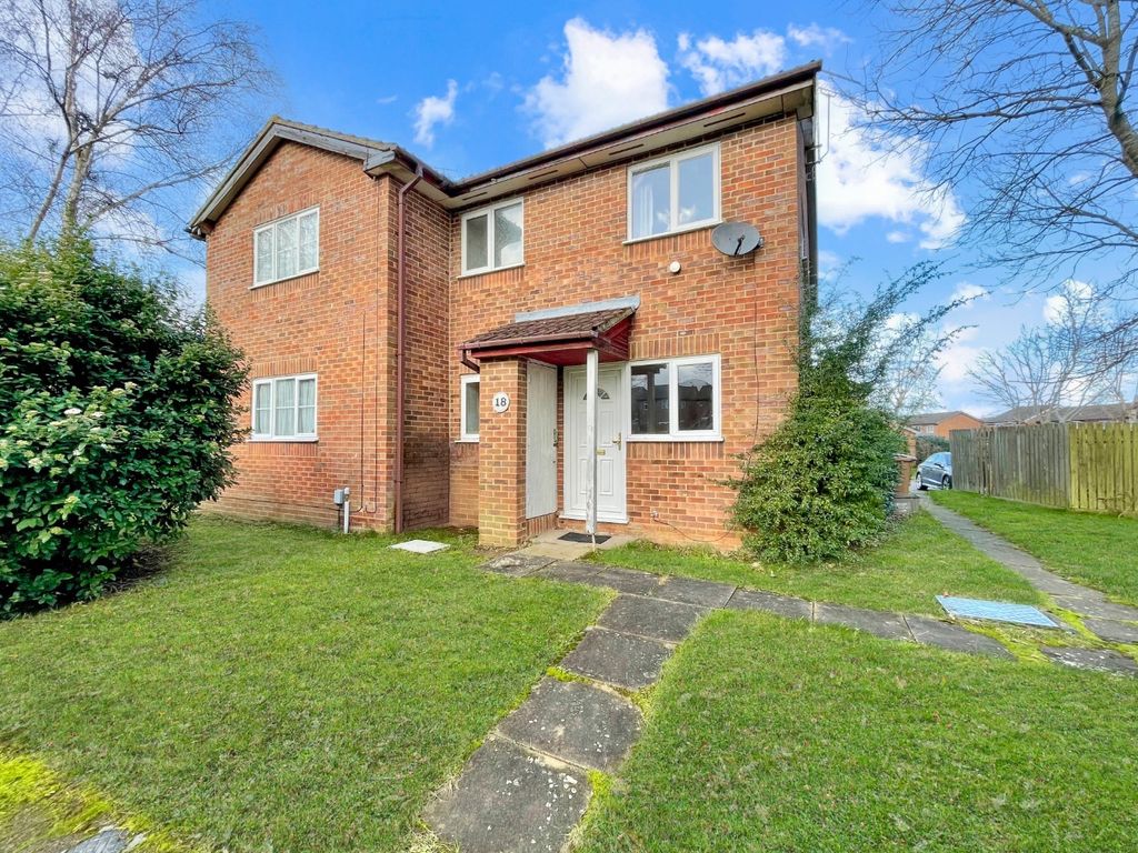 Property photo 1 of 8 3807391