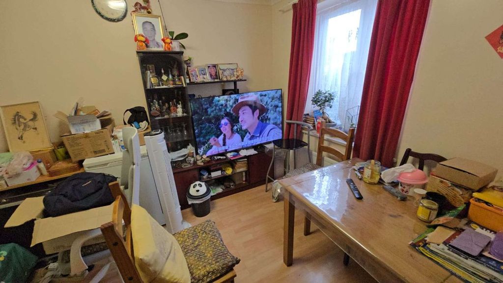 Property photo 3 of 18