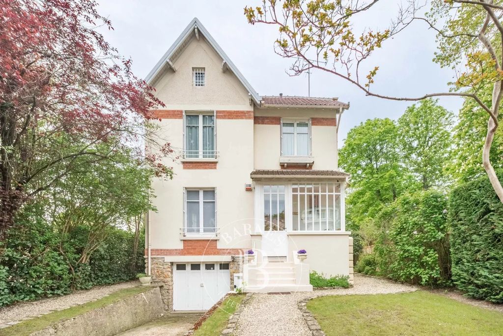 Property photo 1 of 22