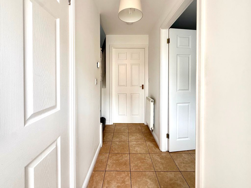 Property photo 3 of 28