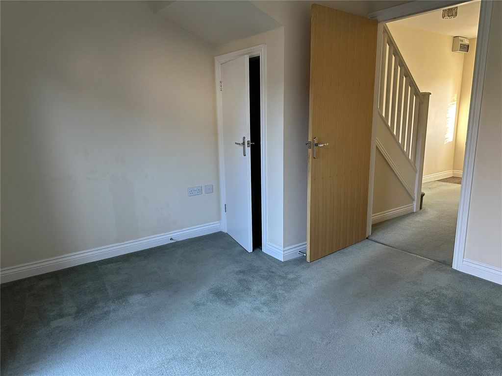 Property photo 3 of 11 Picture No. 10