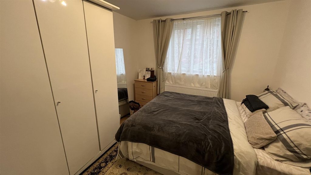 Property photo 3 of 9 Img_0092.Jpg