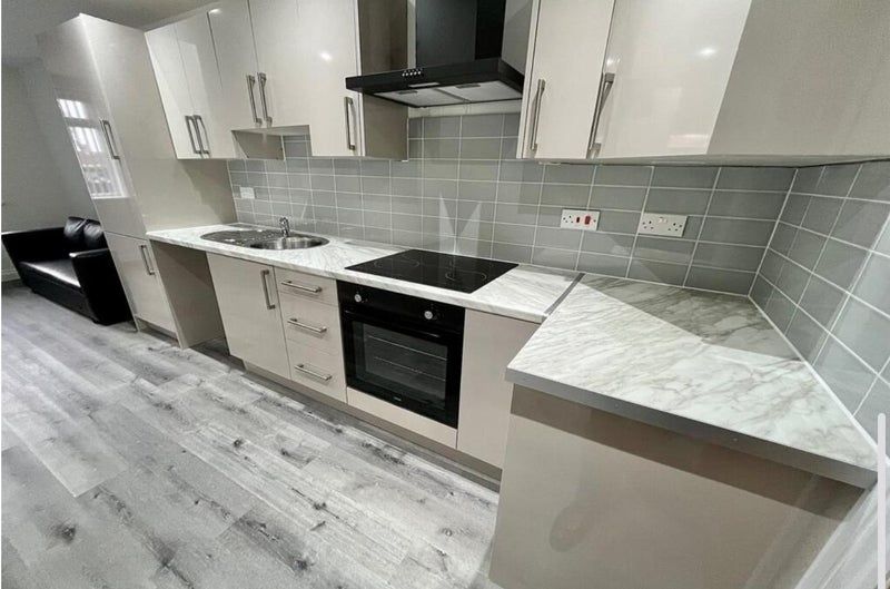 Property photo 1 of 13 Modern Fitted Kitchen With Glossy Cabinets, Integr...