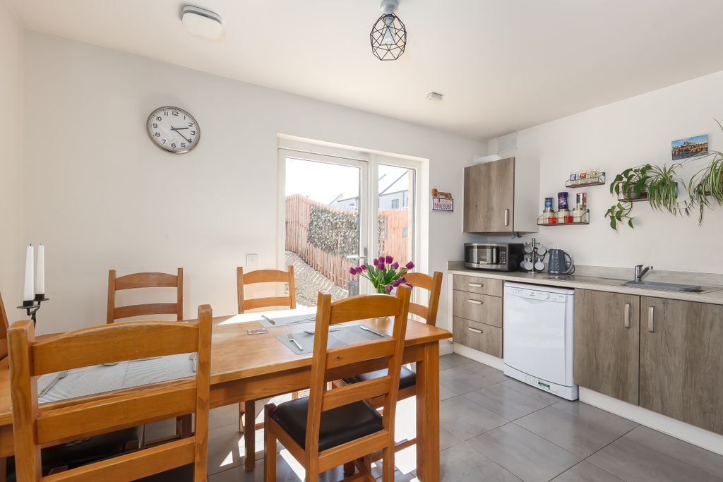 Additional image 3 of 3 bed terraced house for sale7 Broomview Path, Edinburgh EH11