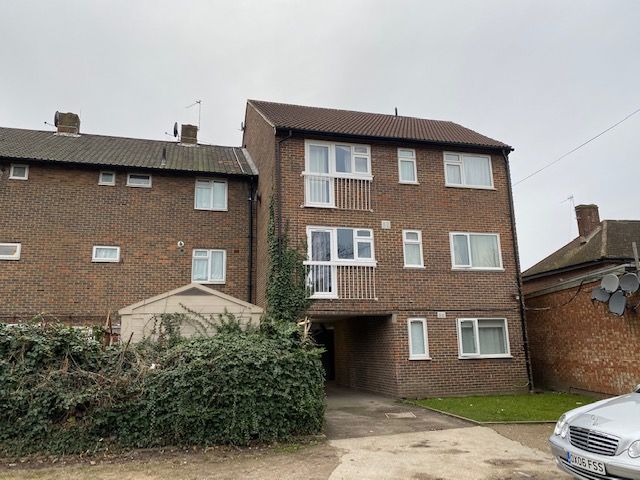 Property photo 2 of 13