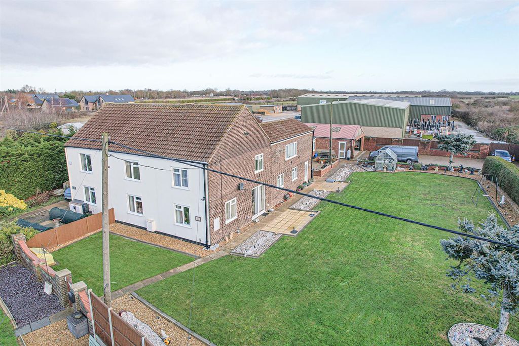 Property photo 1 of 22 Photo_1080296194_Dji_770_Jpg_8304026_0_20261710431