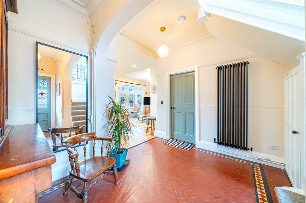 Property photo 2 of 36 Picture No. 41