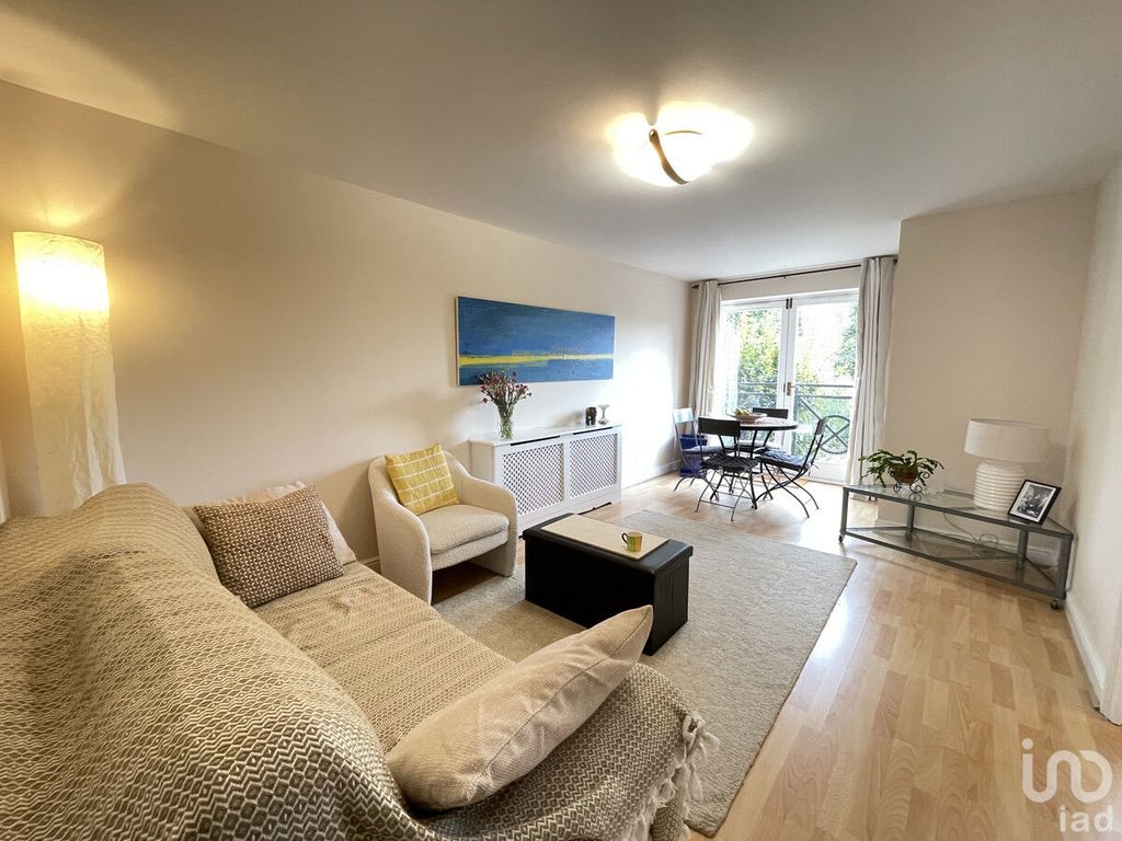 Property photo 2 of 10