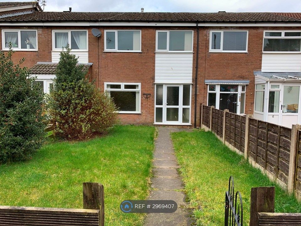 Property photo 1 of 17 Front Garden