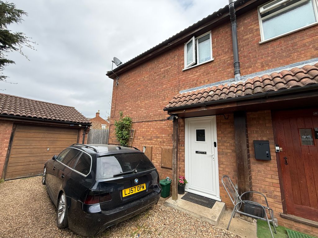 Property photo 1 of 3