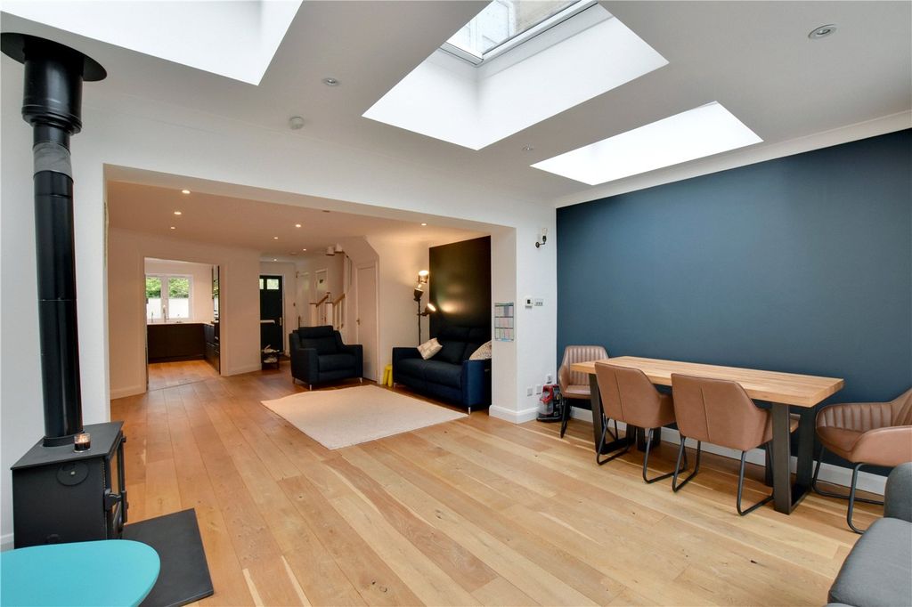 Property photo 3 of 31 Picture No. 04