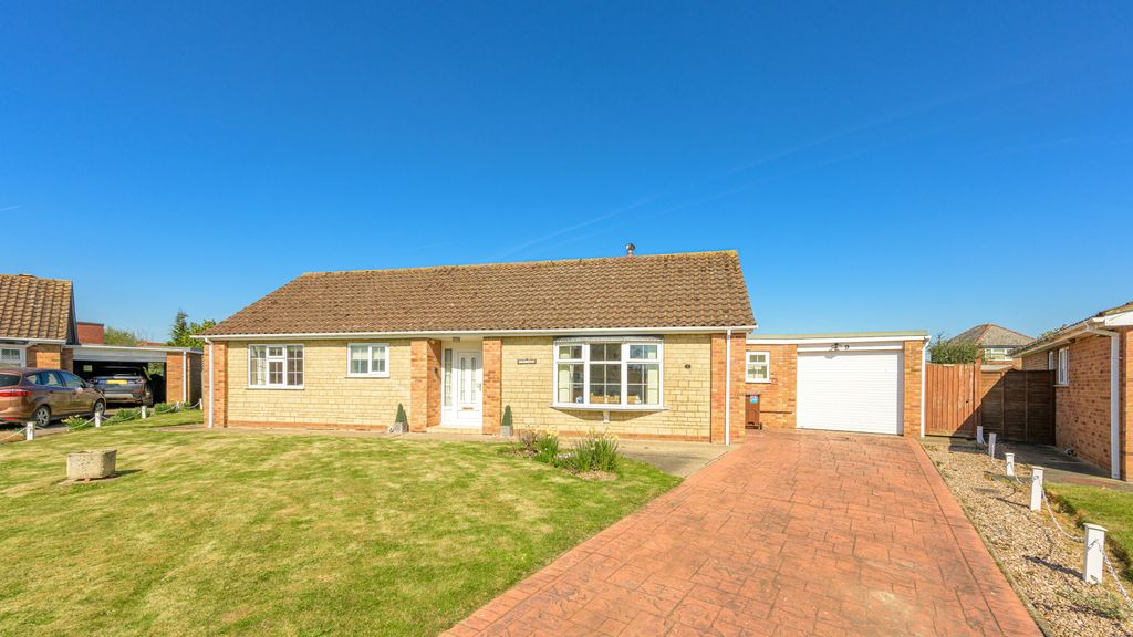 Property photo 1 of 20