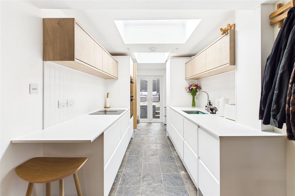 Property photo 2 of 13 Picture No. 09