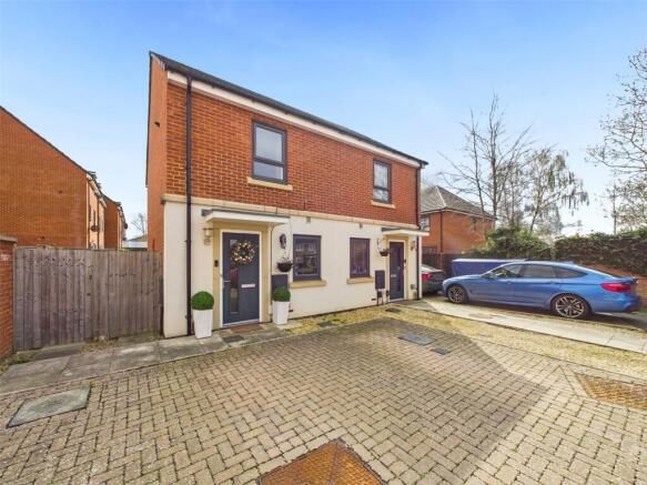 Property photo 1 of 15 Front External