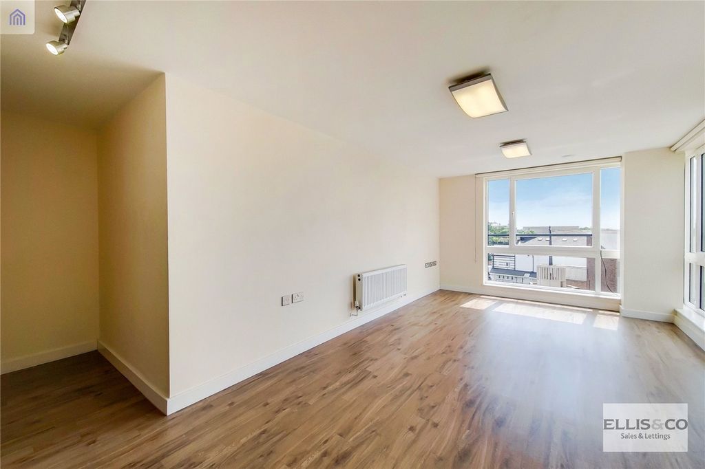 Property photo 3 of 11 Picture No. 09