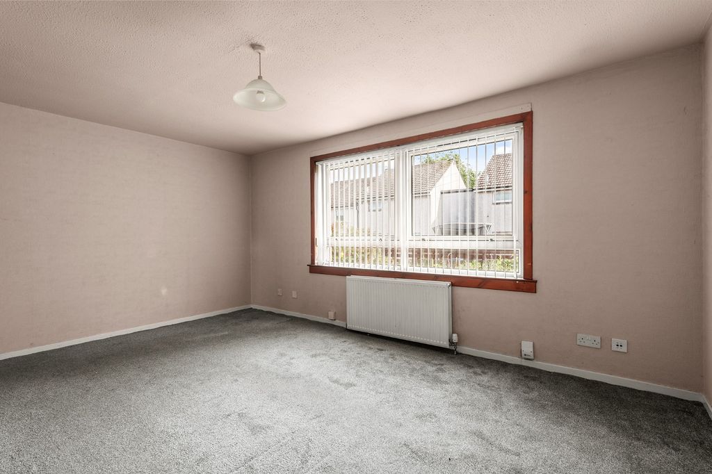 Property photo 3 of 23 5186277