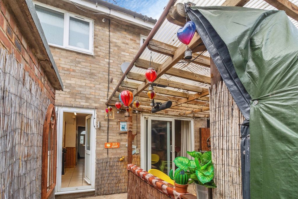 Property photo 3 of 17