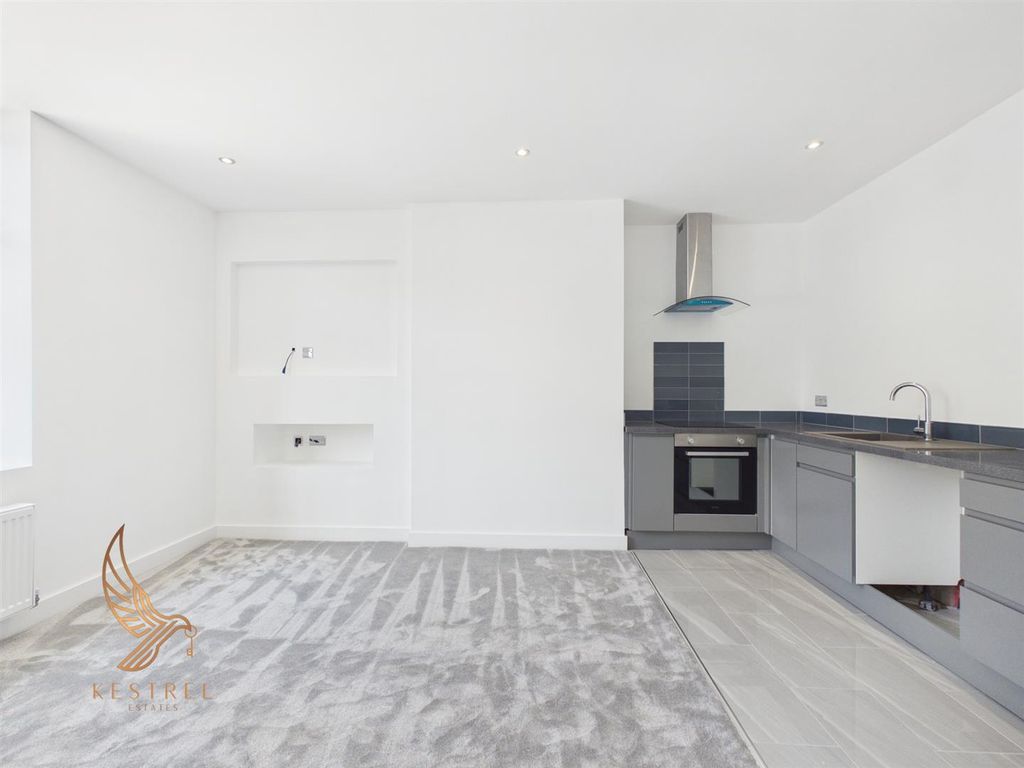 Property photo 2 of 14 3.Jpg