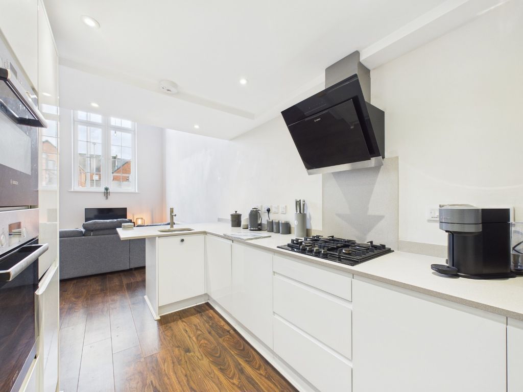 Property photo 2 of 11 4790705