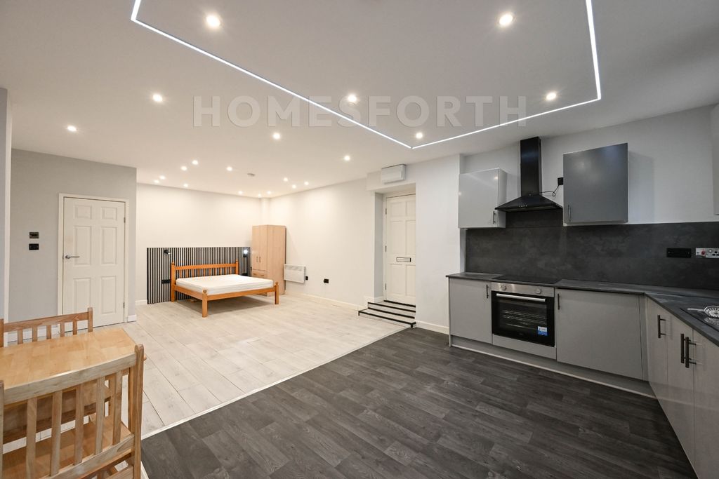 Property photo 1 of 10 Photo 10