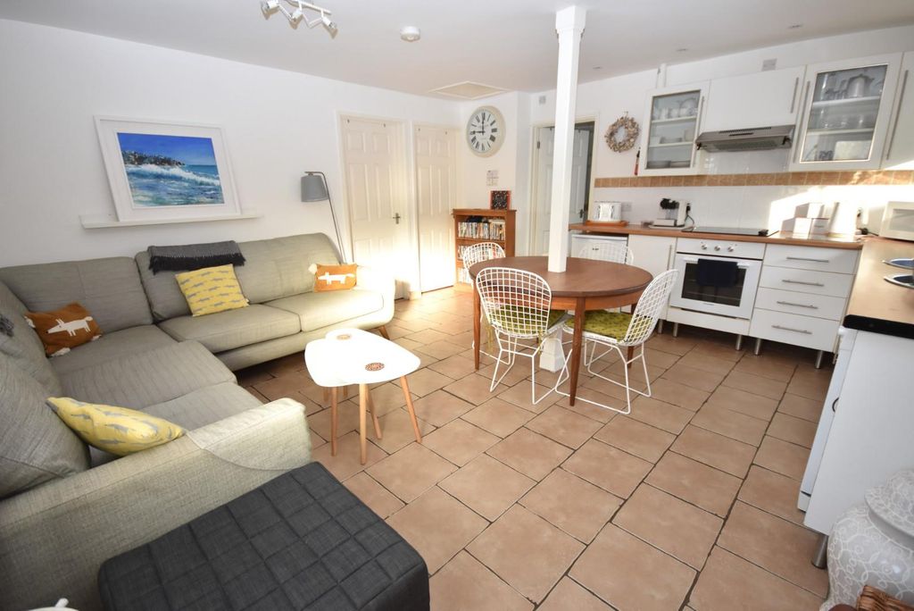 Property photo 2 of 10 Use.Jpg