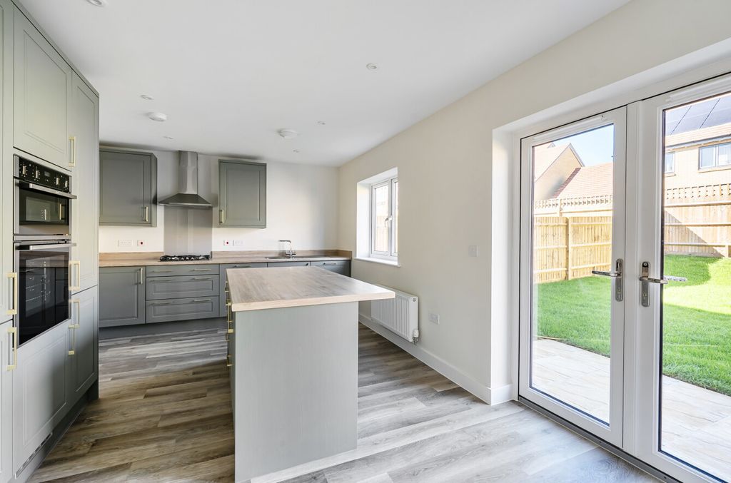 Property photo 2 of 16 1523930 (17).Jpg