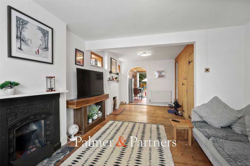 Property photo 2 of 16 Picture No. 08