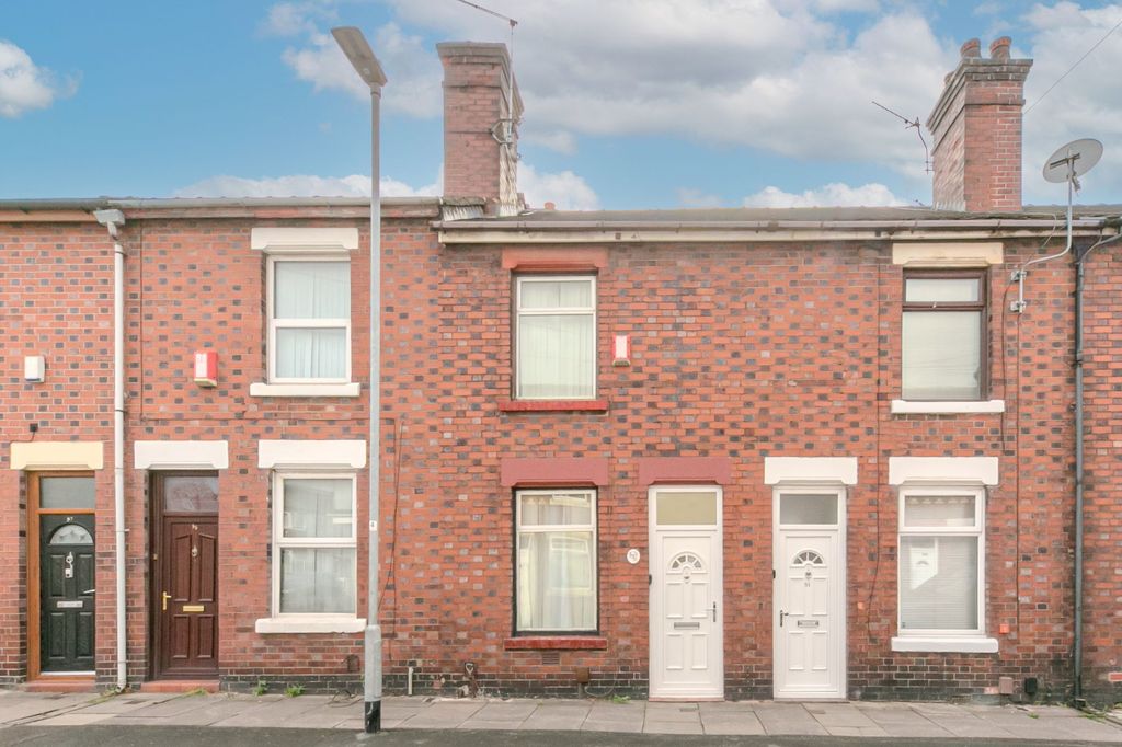 Property photo 1 of 19