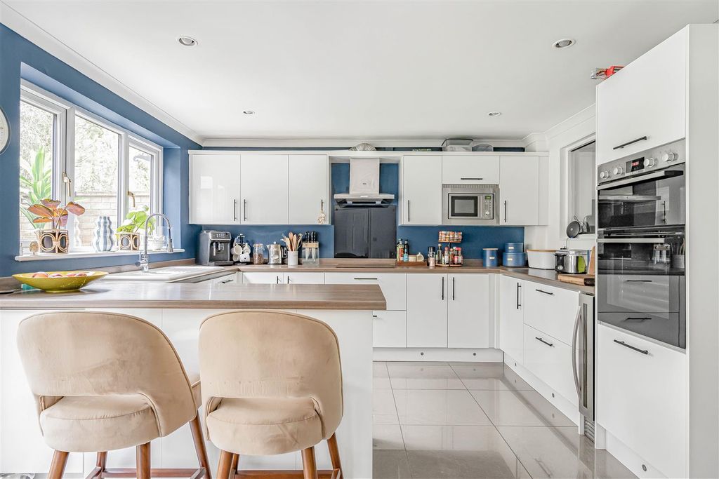 Property photo 3 of 27 20_77535-1.Jpg