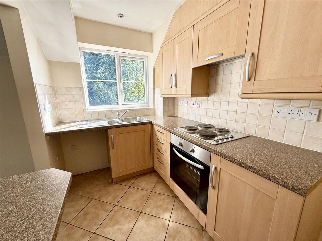 Property photo 2 of 13 Kitchen
